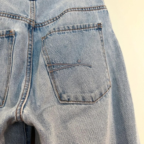 Nobody Denim Lou Jean Crop Straight Leg Light Wash Cropped Distressed Jeans 24 - Picture 6 of 9